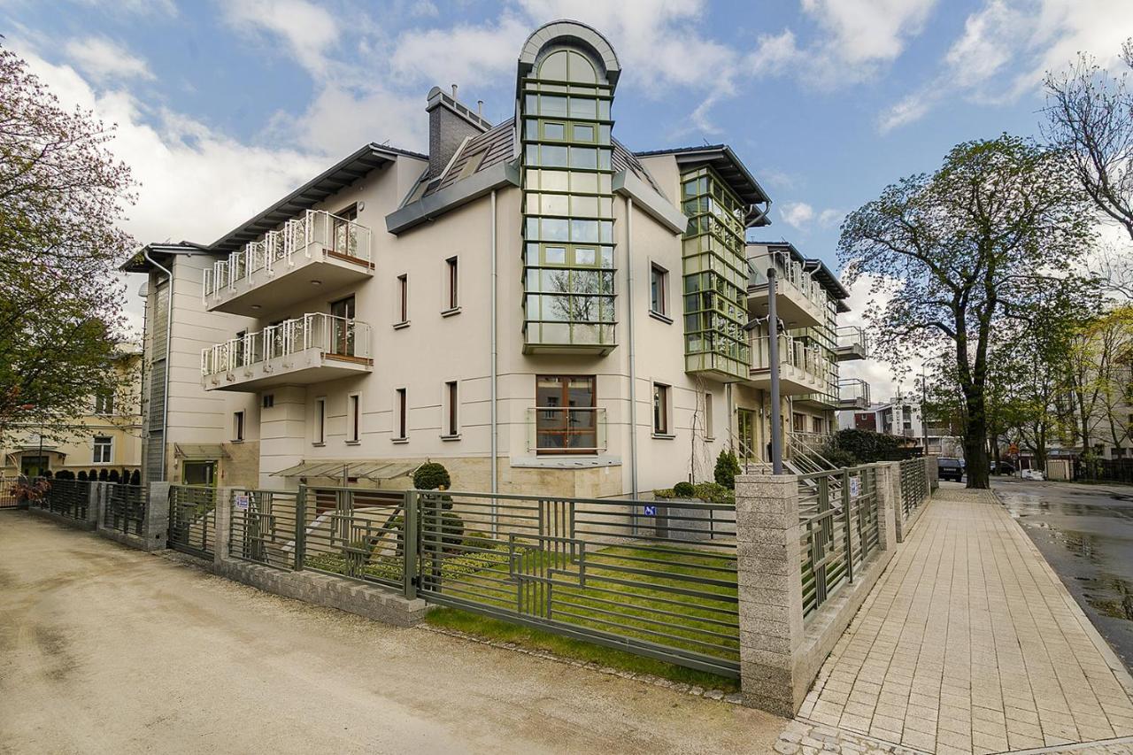 Executive Apartment With Sauna By Grand Apartments Sopot Bagian luar foto